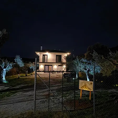 Maximos Villa