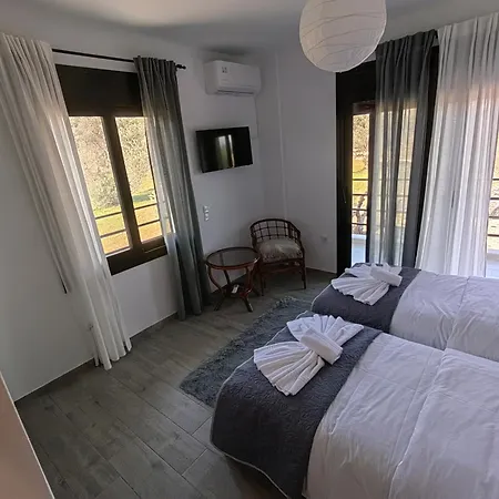 Maximos Villa *