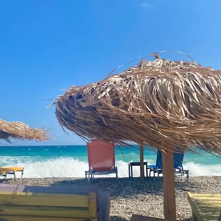 Villa Maximos *